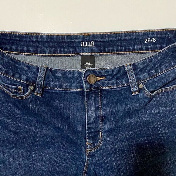 A.N.A. New Approach Denim Shorts ~ Blue Cuff Bottoms ~ Size 28/6 ~ EUC!! - Picture 4 of 6